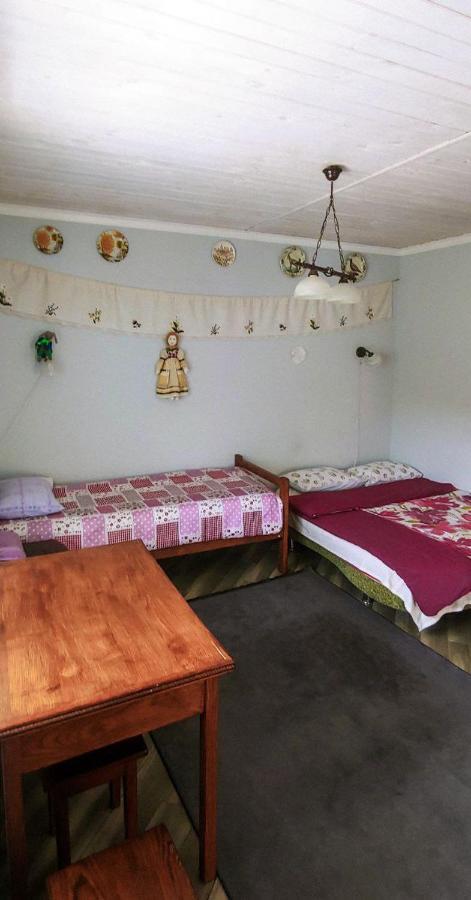 Вулик Будиночок З Двома Окремими Номерами Kamianets-Podilskyi Exterior foto