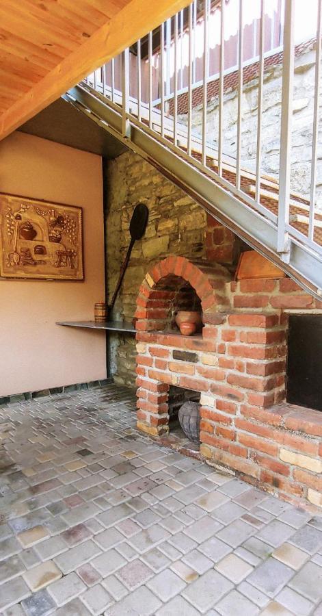 Вулик Будиночок З Двома Окремими Номерами Kamianets-Podilskyi Exterior foto